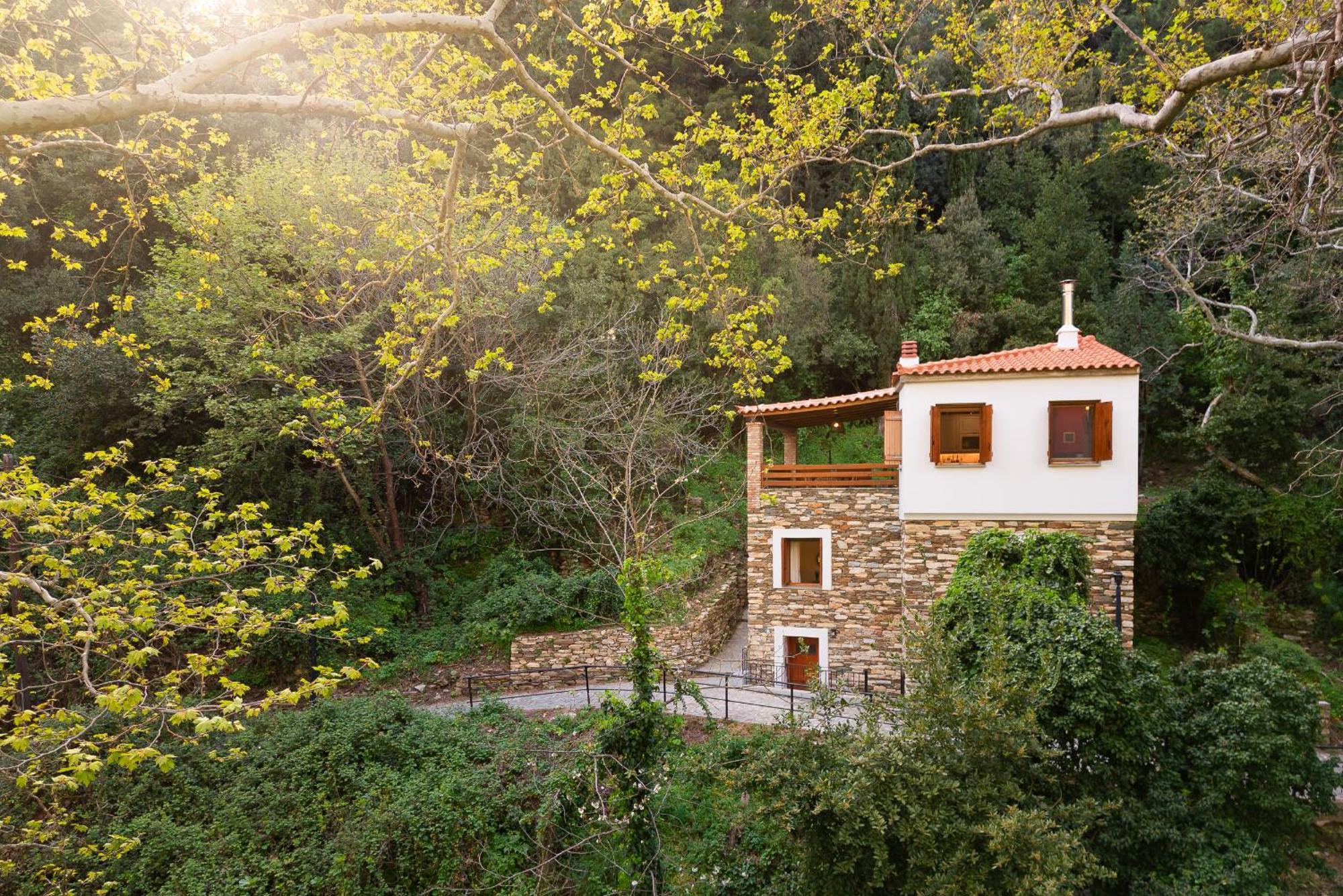 Holiday home Stone Nest Samos Town
